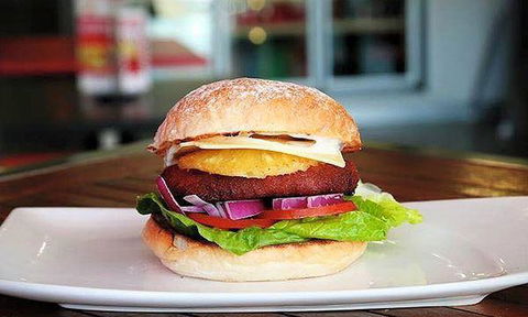 TUBE - The Ultimate Burger Experience - Accommodation Gladstone 8