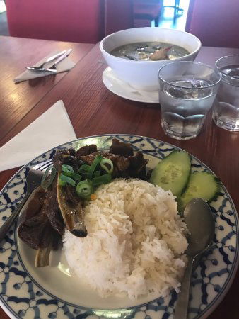 Basil Thai Cuisine And Hot Pot - Accommodation Gladstone 0