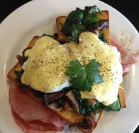 Coffee Club - Accommodation Gladstone