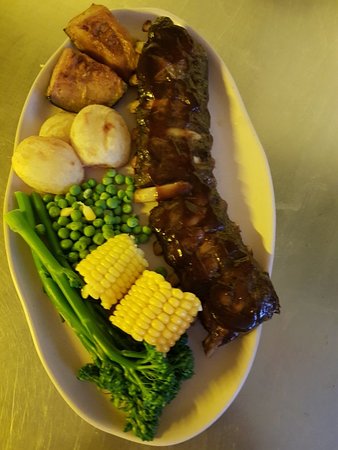 Lakes Restaurant - Accommodation Gladstone 0