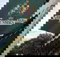 Gunners Arms Tavern - Accommodation Gladstone
