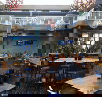 Lighthouse Hotel Bistro - Accommodation Gladstone