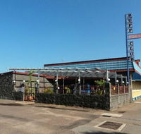 The Buff Club - Accommodation Gladstone