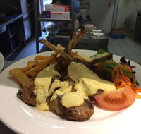 Wardeez cafe and bistro - Accommodation Gladstone