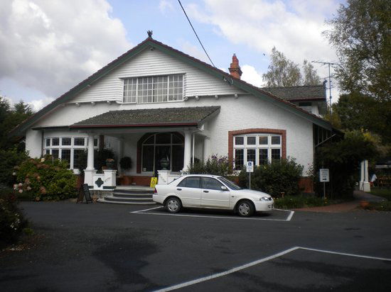 Squeaking Point TAS Accommodation Gladstone
