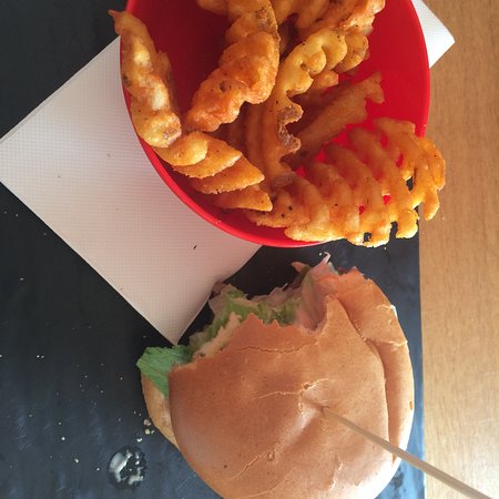 Burger Bar - Accommodation Gladstone 0