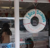I Sea Scoops - Accommodation Gladstone