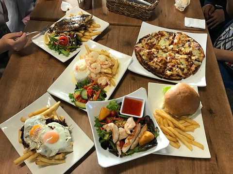 JoDonny's Restaurant - Accommodation Gladstone 0