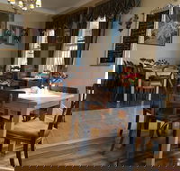 Madame M cafe - Accommodation Gladstone