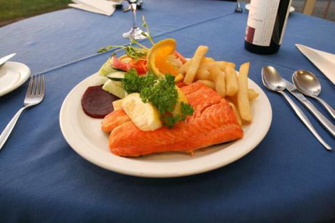 Regatta Point Tavern - Accommodation Gladstone 0