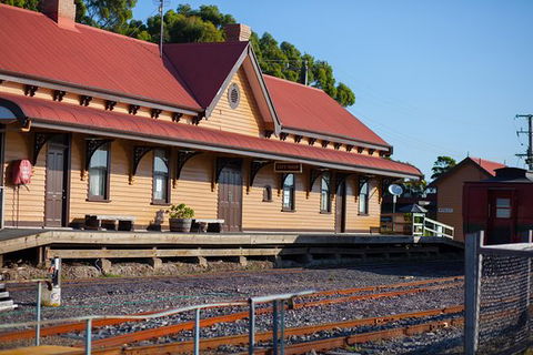 Tracks On Point - Accommodation Gladstone 0