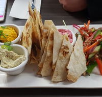 Waves Restaurant - Accommodation Gladstone