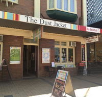 Out The Back Cafe - Accommodation Gladstone