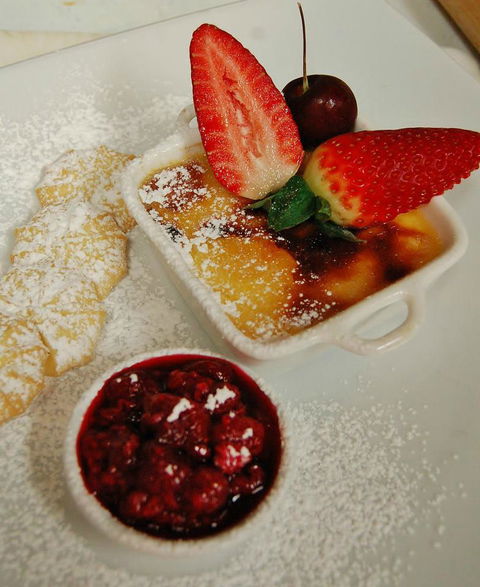 Waterfront Cafe & Restaurant - Accommodation Gladstone 9