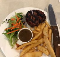Sizzler - Accommodation Gladstone
