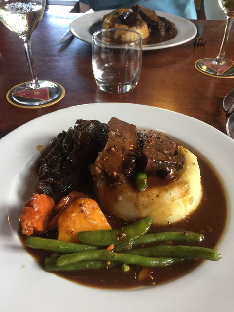 Denmark Tavern Restaurant - Accommodation Gladstone 1