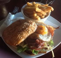 Monty's Restaurant - Accommodation Gladstone