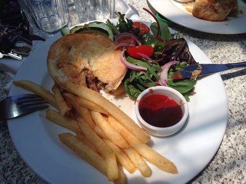 Augusta Bakery & Cafe - Accommodation Gladstone 0