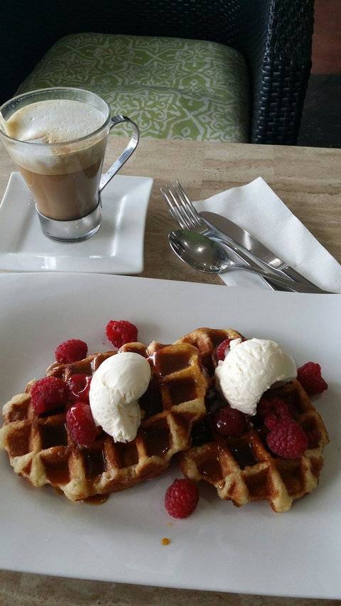 Cafe Yasou - Accommodation Gladstone 4