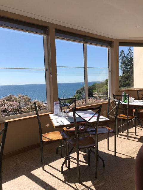 Marino Rocks Cafe Restaurant - Accommodation Gladstone 3