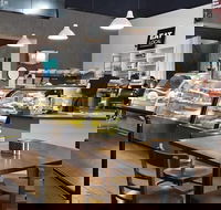 D  M's Bakery Cafe - Accommodation Gladstone