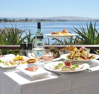Eat at Whalers restaurant - Accommodation Gladstone