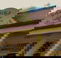 Heritage Pies  Pastries - Accommodation Gladstone
