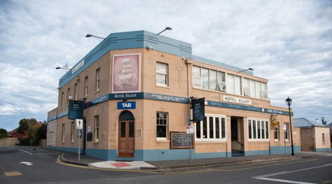Hotel Elliot - Accommodation Gladstone 0