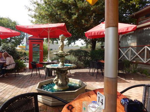 Pomegranate Cottage Coffee Shop - Accommodation Gladstone 0