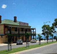 Streaky Bay Hotel - Accommodation Gladstone