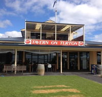 Tavern on Turton - Accommodation Gladstone