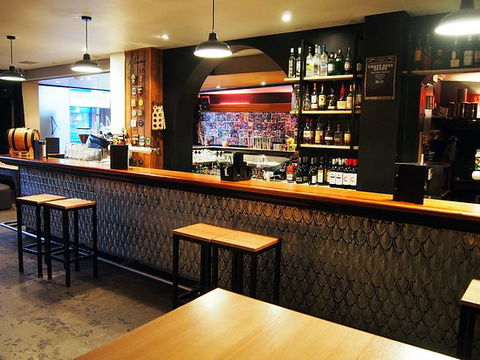 Alchemy Bar & Restaurant - Accommodation Gladstone 0