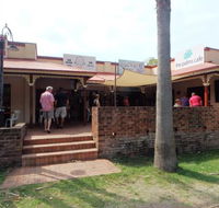 The Palms Cafe - Accommodation Gladstone