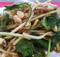 Dony salad noodle - Accommodation Gladstone