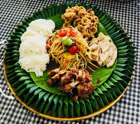 CB Thai Cuisine - Accommodation Gladstone 0