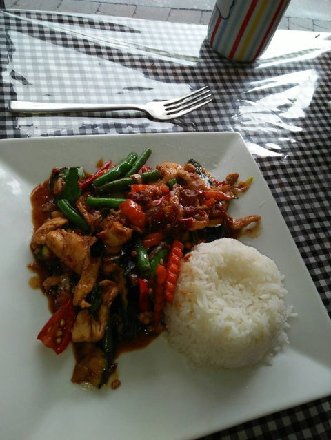 CB Thai Cuisine - Accommodation Gladstone 2