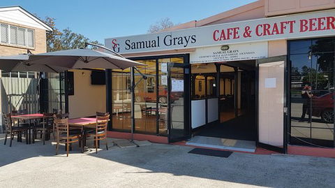 Samual Grays Cafe & Bar - Accommodation Gladstone 0
