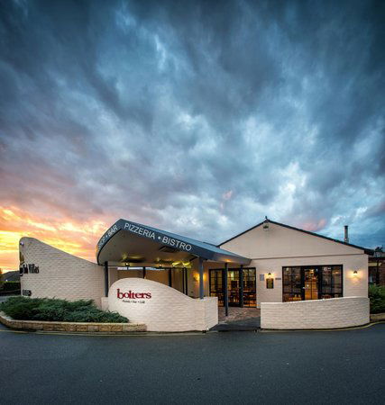 Bolters Grill - Accommodation Gladstone 18