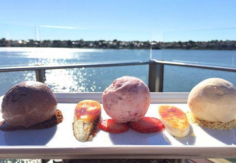 Bolters Grill - Accommodation Gladstone 7