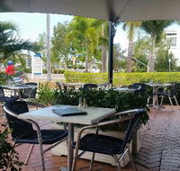 Brasserie  Take Away  Nelly - Accommodation Gladstone