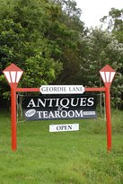 Geordie Lane Antiques & TeaRoom - Accommodation Gladstone 5