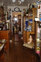 Geordie Lane Antiques & TeaRoom - Accommodation Gladstone 6