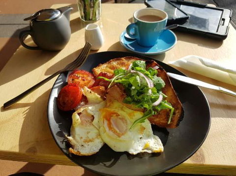 Jak & Mo Taste Co - Accommodation Gladstone 0