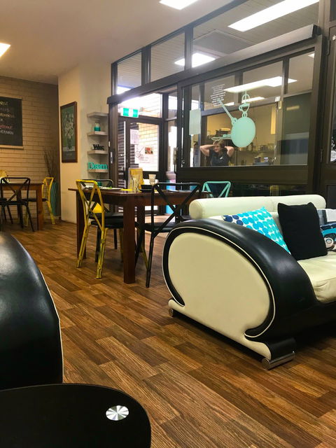 Killing Time With Coffee - Accommodation Gladstone 5