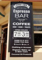 Gypsy N Folk - Accommodation Gladstone 3