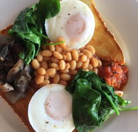 Reds for Coffee - Accommodation Gladstone
