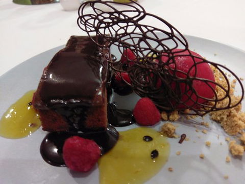 The Maze Modern Dining - Accommodation Gladstone 0