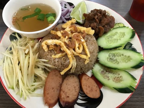 Mee Dee Thai Restaurant - Accommodation Gladstone 0