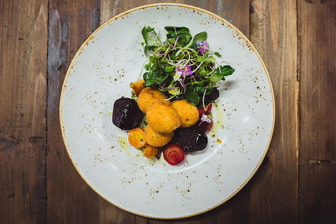 The Daily Harvest - Accommodation Gladstone 0