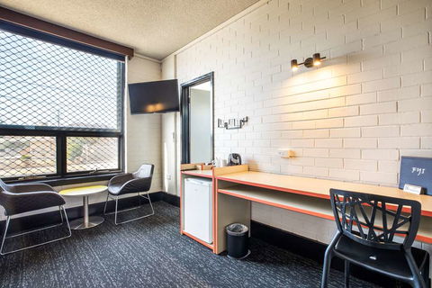 Nightcap At Glengala Hotel - Accommodation Gladstone 1